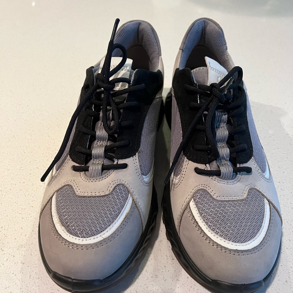 New…Ecco Women's ST.1 Sneaker Black Gray White - Size 9/40 EU.